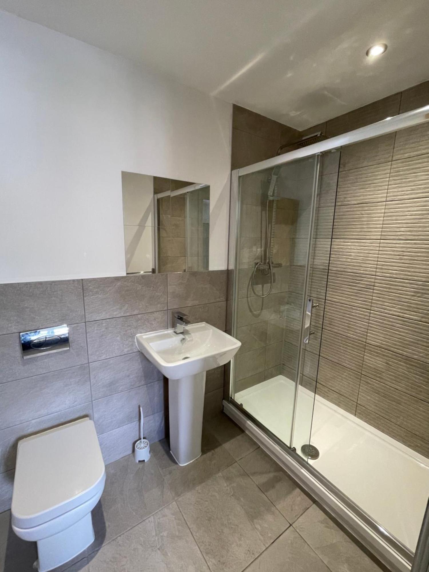 Stylish And Modern 2Br Apartment With Parking Sheffield Eksteriør bilde